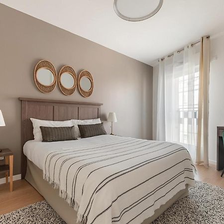 Ovelia Poissy - Les Romantiques Ngoại thất bức ảnh